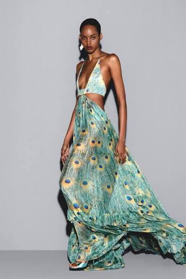 A second look from the same show.